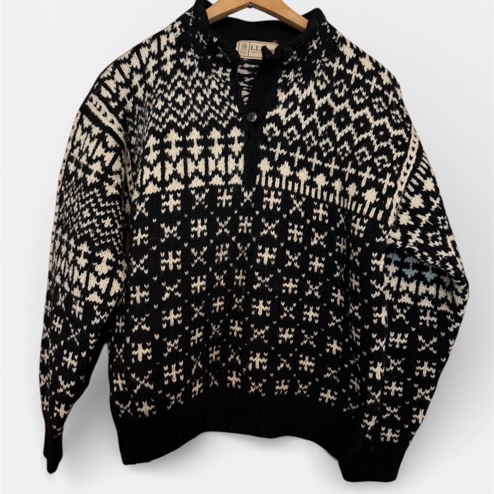 L.L. Bean Black and Cream Crewneck Sweater
